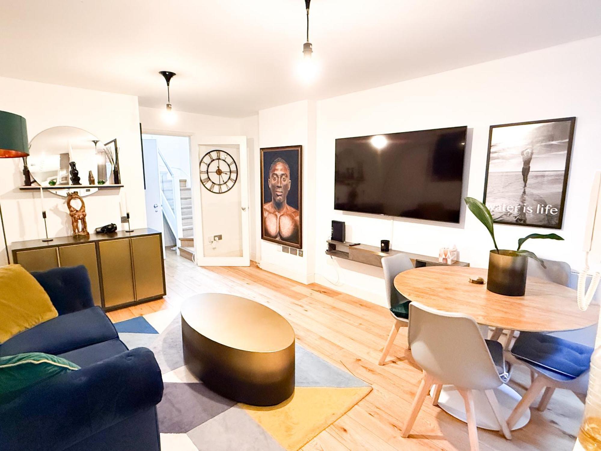 Immaculate Covent Garden Apartment Лондон Экстерьер фото